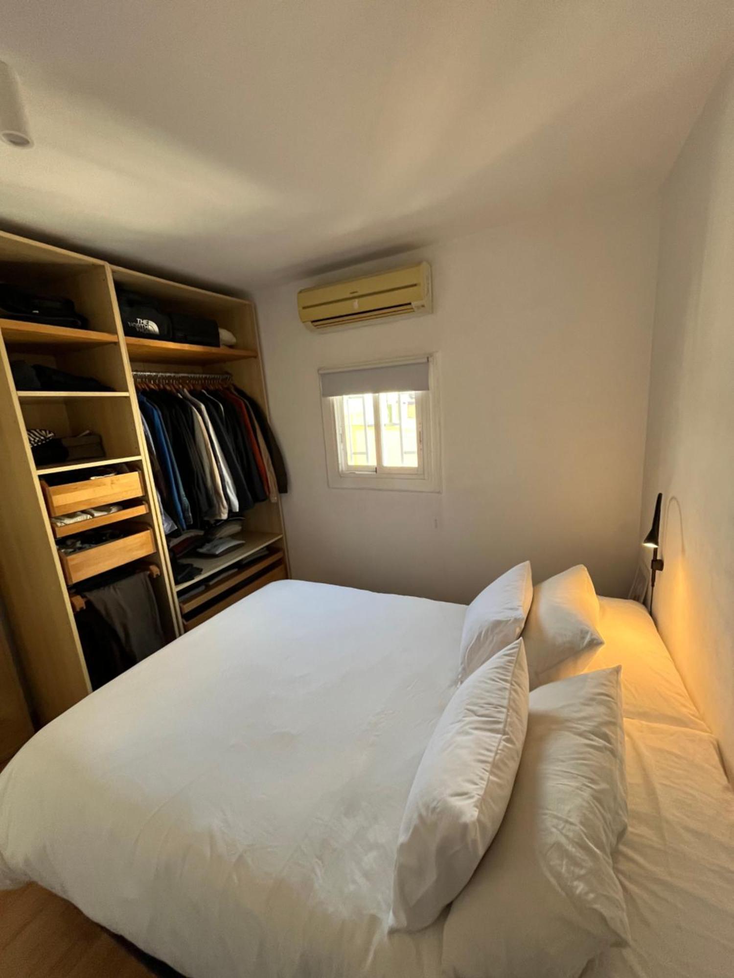 Apartamento R Apartment Barcelona Luaran gambar